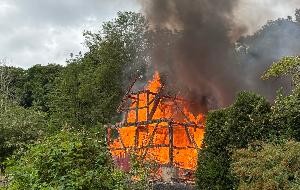 Scheunenbrand - Scheune in Vollbrand Scheunenbrand - Scheune in Vollbrand