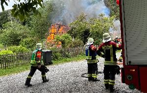 Scheunenbrand - Scheune in Vollbrand Scheunenbrand - Scheune in Vollbrand