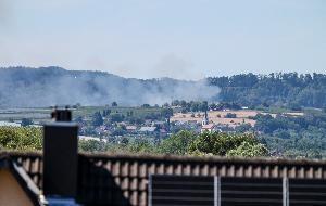Flächenbrand - Rauchentwicklung aus der Ferne Flächenbrand - Rauchentwicklung aus der Ferne